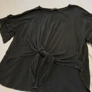 KIM & CAMI Small Short-Sleeved Black T-Shirt Upscale Ruffled Tie-Front Neutral